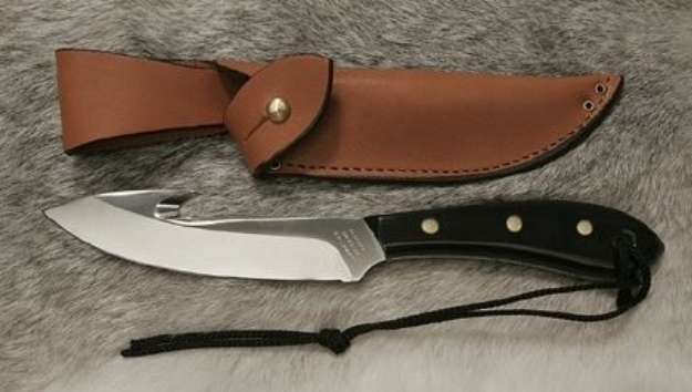 Picture of Grohmann W4SG - #4 | Water Buffalo Horn | Gut Hook Stainless Steel | Regular Button Tab